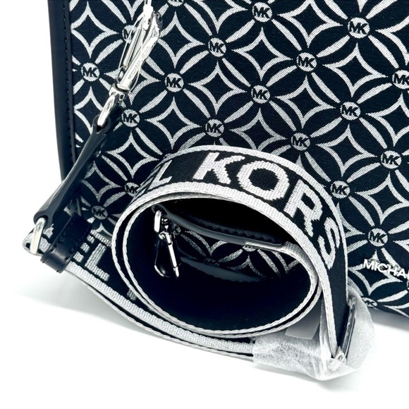 Michael Kors Mirella Medium Rainbow Logo Tote Bag Black/Silver - Picture 10 of 11